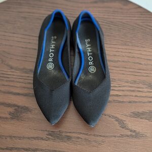 Rothy's The Point in black